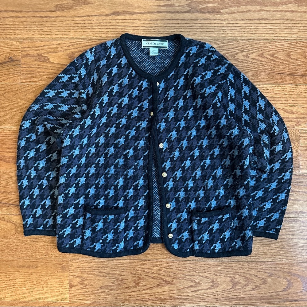 vintage houndstooth cardigan with gold buttons